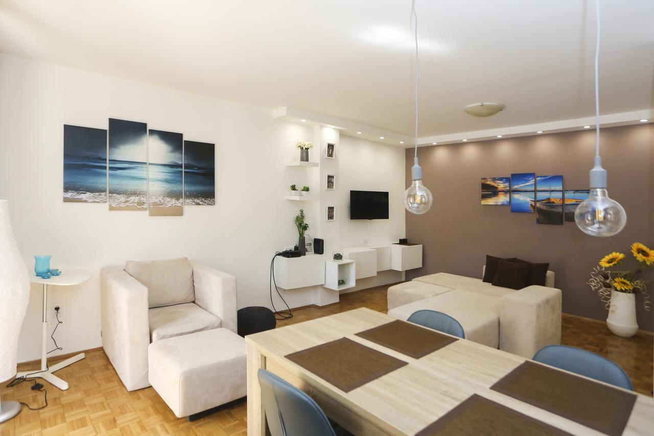 Modern Apartment With Free Parking Novi Sad Dış mekan fotoğraf