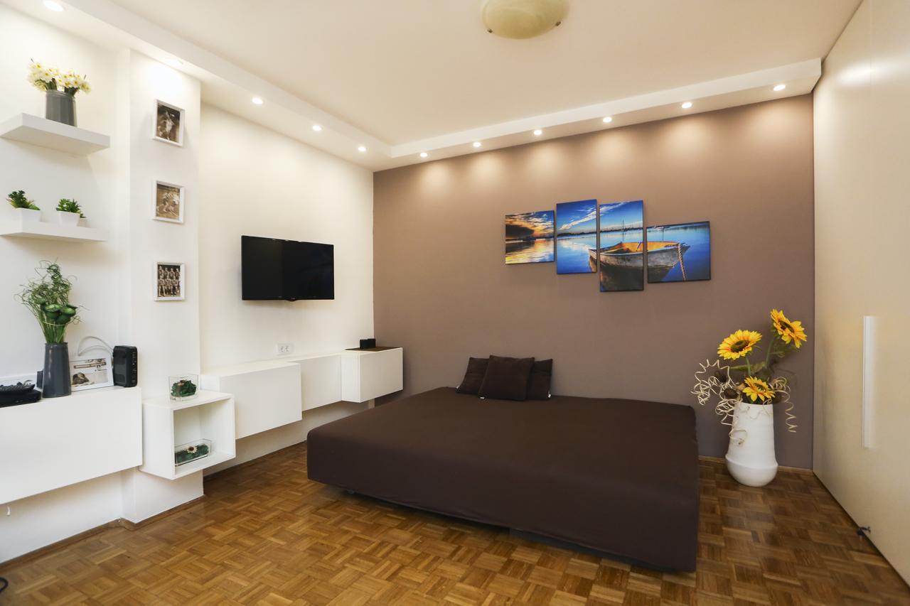 Modern Apartment With Free Parking Novi Sad Dış mekan fotoğraf