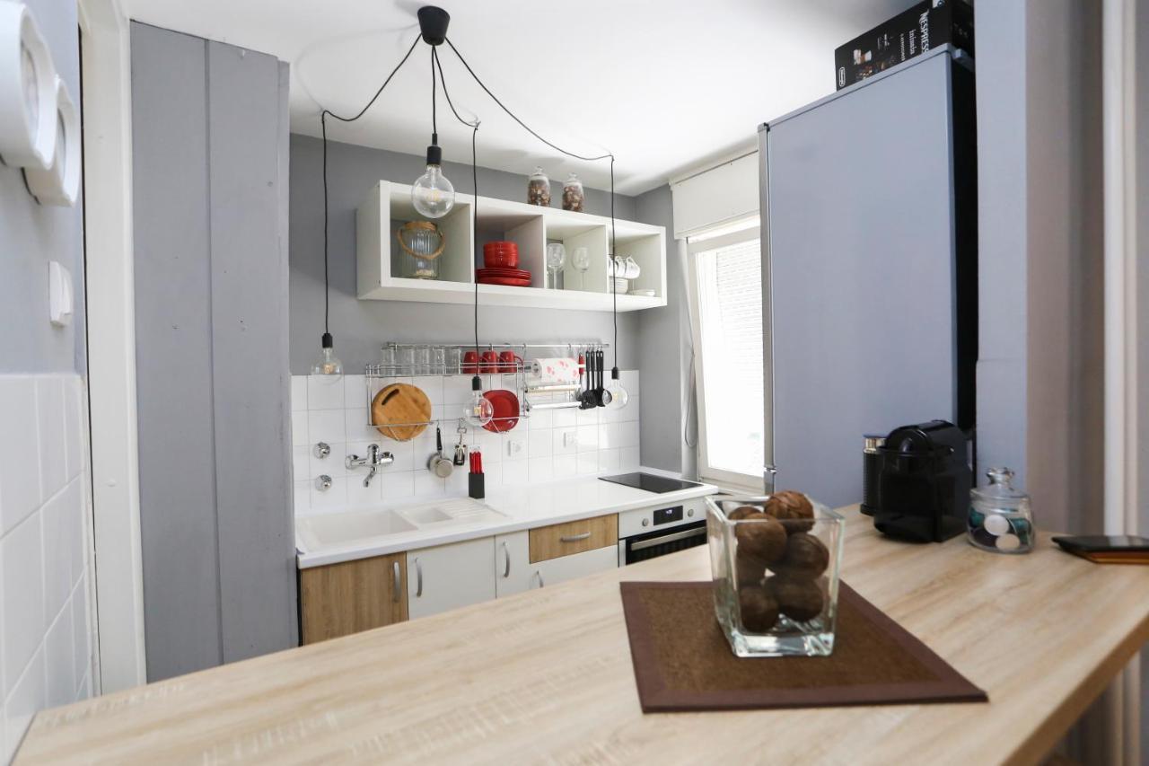 Modern Apartment With Free Parking Novi Sad Dış mekan fotoğraf